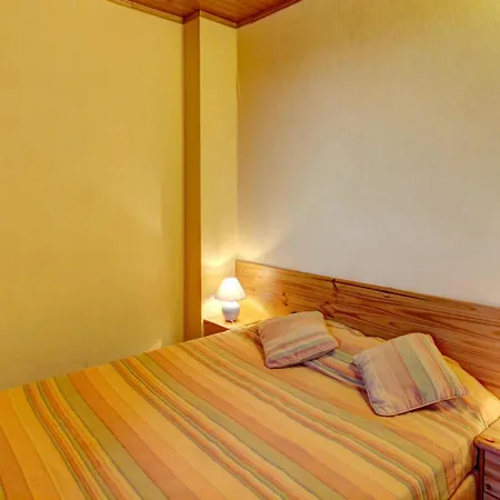 Avec Wifi Et Terrasse, A 15 Min De Saint-etienne - Fr-1-496-41 *