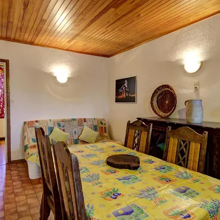 Hétvégi ház Avec Wifi Et Terrasse, A 15 Min De Saint-etienne - Fr-1-496-41 Saint-Chamond